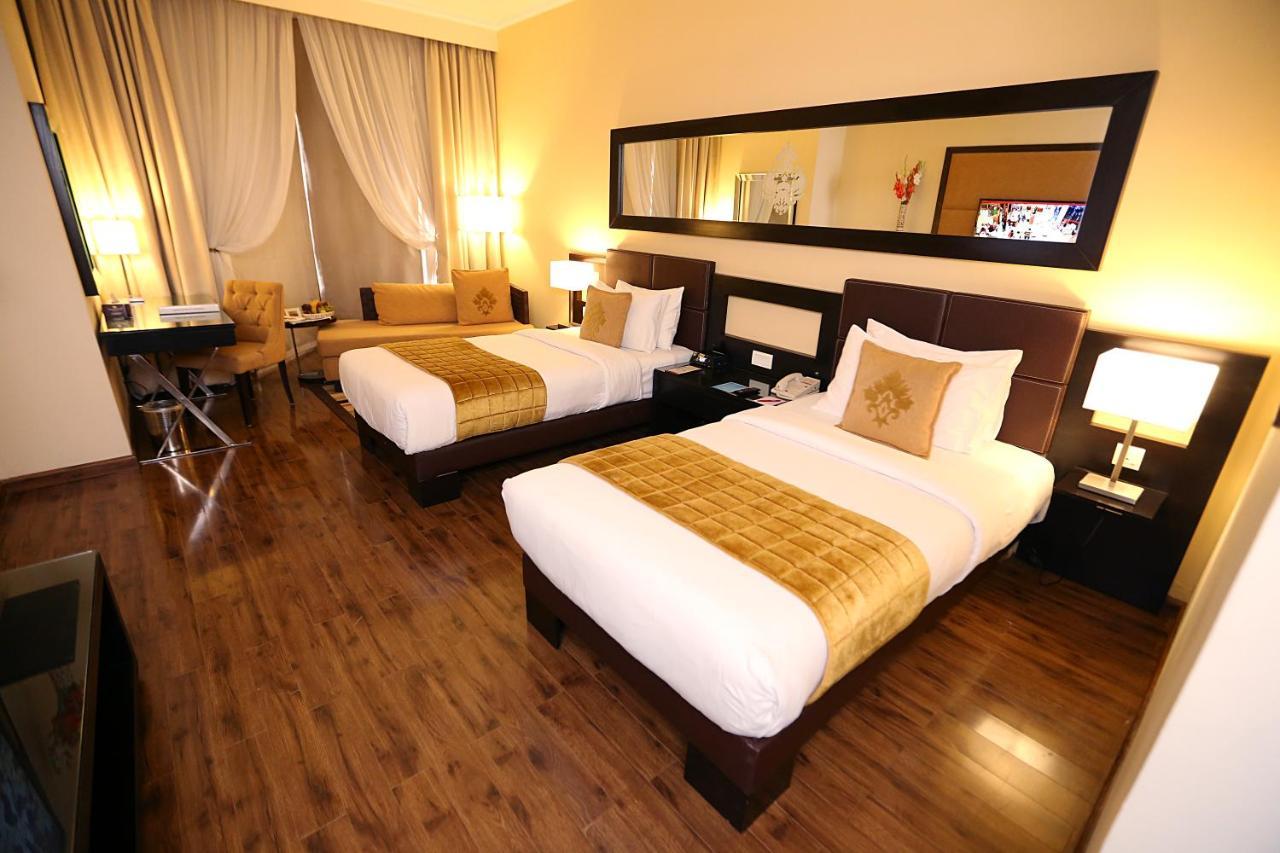 Ramada By Wyndham Multan Hotel Luaran gambar