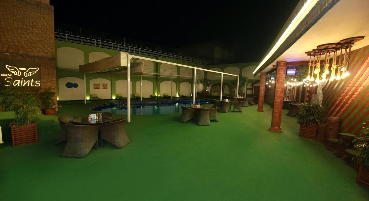 Ramada By Wyndham Multan Hotel Luaran gambar
