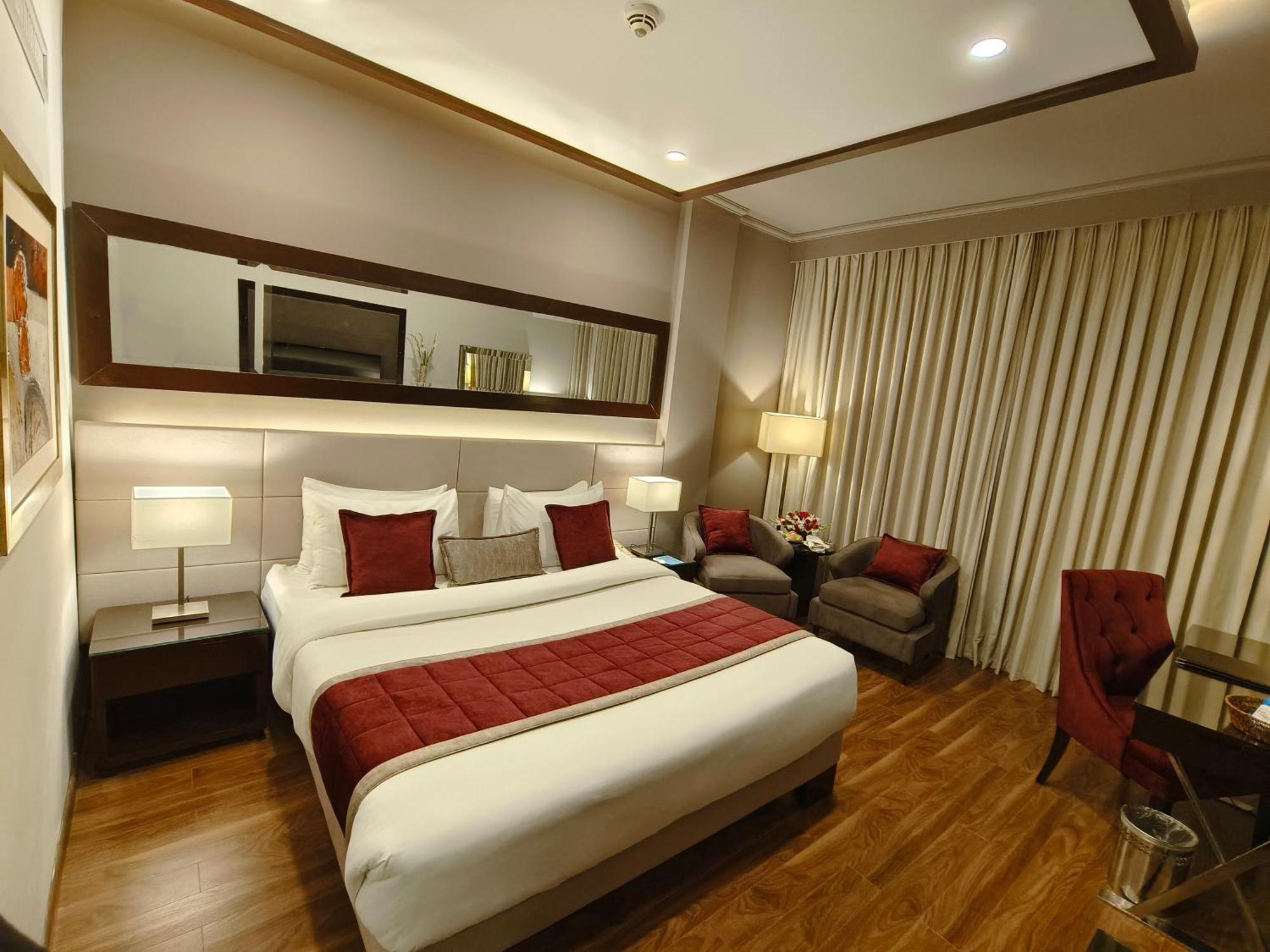 Ramada By Wyndham Multan Hotel Luaran gambar