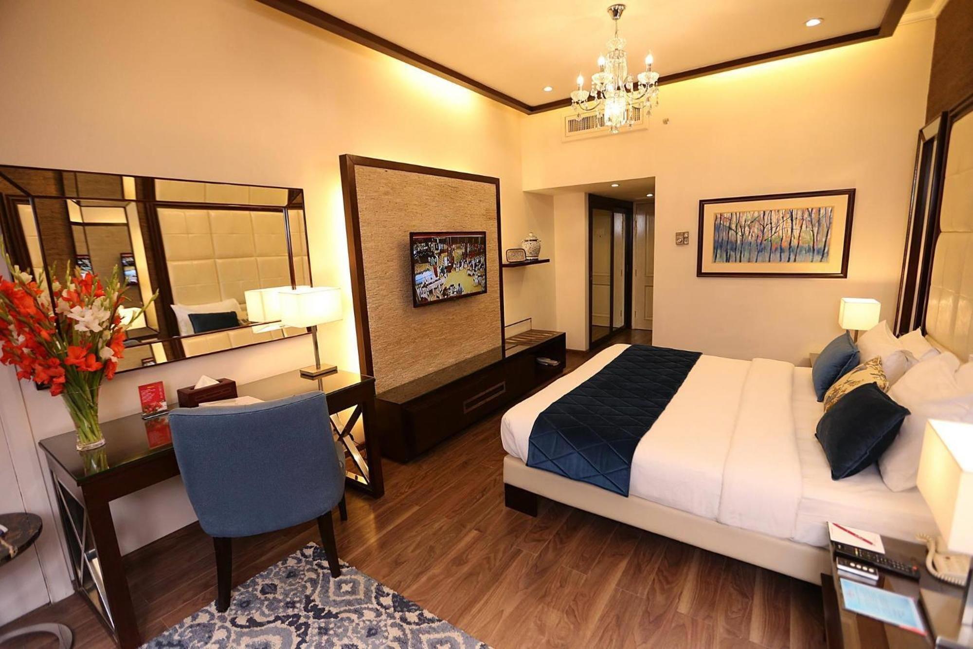 Ramada By Wyndham Multan Hotel Luaran gambar